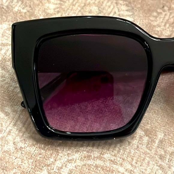 Brand New True Religion Chunky Shiny Black Square Frame Sunglasses Purple Lens - Picture 13 of 15